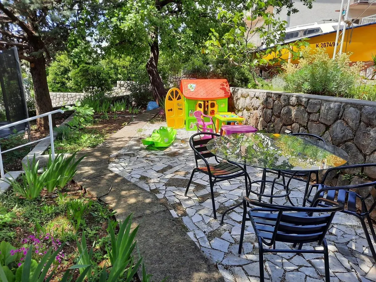 Apartment With Terace Crikvenica